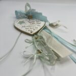 "Γλυκή Ευχή: Κρεμαστό Γεννητούρι με Πήλινη Καρδιά σε Εκρού-Σιέλ-Βεραμάν" - Image 3