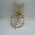 Μπομπονιέρα γάμου κρίκος με τούλι και φιόγκο - Image 4