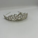 Ασημένια Πριγκιπική Τιάρα – Λάμψη & Αριστοκρατική Ομορφιά για τη Νύφη! - Image 3