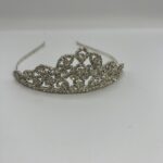 Ασημένια Πριγκιπική Τιάρα – Λάμψη & Αριστοκρατική Ομορφιά για τη Νύφη!