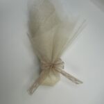 "Κομψή Μπομπονιέρα Γάμου με Γκλίτερ και Δαντέλα"