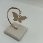 Μπομπονιέρα Βάπτισης σε Βότσαλο με Θέμα την Πεταλούδα – Ρομαντική & Συμβολική Ομορφιά - Image 2