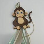 "Γλυκιά Μπομπονιέρα Βάπτισης με Θέμα Μαϊμού σε Αποχρώσεις Βεραμάν & Άμμου" - Image 2