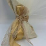 Μπομπονιέρα Γάμου με Υφασμάτινο Πουγκί και Αέρινη Δαντέλα - Image 4