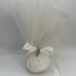 Μπομπονιέρα Γάμου με Αέρινο Τούλι & Χρυσή Διακόσμηση