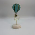 "Όνειρα στα σύννεφα: Μπομπονιέρα βάπτισης με αερόστατο!"