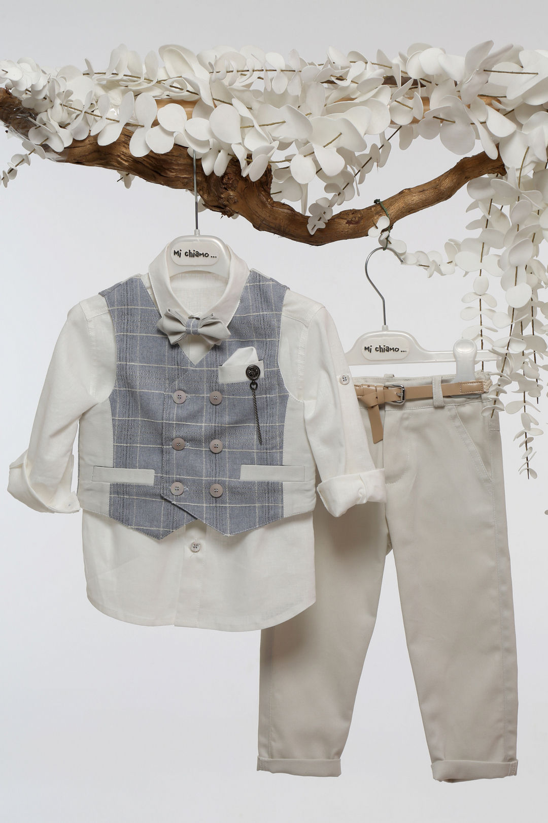 Κομψό Βαπτιστικό Σύνολο με Σύγχρονες Λεπτομέρειες Α4760 Κομψό Βαπτιστικό Σύνολο με Σύγχρονες Λεπτομέρειες Α4760 - Image 1