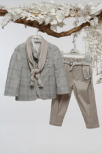 Επίσημο Βαπτιστικό με Σακάκι και Μοντέρνα Ζώνη Α4761