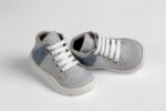 Στιλάτα High-Top Sneakers Βάπτισης σε Γκρι Μελανζέ με Μπλε Λεπτομέρειες για Μικρούς Κυρίους EVERKID Α539Α - Image 2