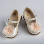 Λευκά Βαπτιστικά Παπούτσια "Εκρού Ονειροπόληση" everkid K570Ε