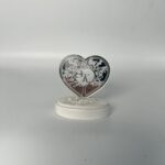 Ασημένια Μπομπονιέρα Καρδιά με Μονογράμματα: Ένα Προσωπικό Δώρο Αγάπης και Κομψότητας