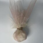 Μπομπονιέρα με Τούλι και Λάμψη: Ένα Αέρινο και Λαμπερό Δώρο