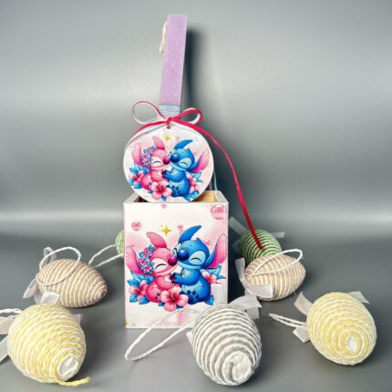 Πασχαλινή Λαμπάδα & Μολυβοθήκη "Stitch & Angel"