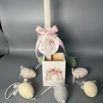 Πασχαλινή Λαμπάδα "Ρομαντικό Ουράνιο Τόξο" με Μολυβοθήκη – Ένα Κομψό Δώρο για το Πάσχα!