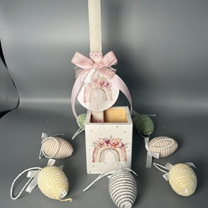 Πασχαλινή Λαμπάδα "Ρομαντικό Ουράνιο Τόξο" με Μολυβοθήκη – Ένα Κομψό Δώρο για το Πάσχα!