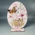 Πασχαλινή Ευλογία: Ξύλινο Αυγό με Πεταλούδα και Χρυσές Ευχές