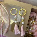 Ρομαντικό Βαπτιστικό Πακέτο σε Αποχρώσεις Ροζ Πούδρας με μονόγραμμα και λουλούδια ΧΕΙΡΟΠΟΙΗΤΟ - Image 11