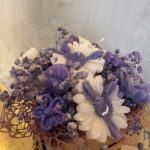 Purple Dream – Αρωματική Ανθοδέσμη Κεριών σε Λιλά & Λευκές Αποχρώσεις