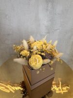 Golden Bloom – Χειροποίητη Ανθοδέσμη από Κεριά Σόγιας