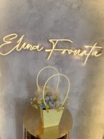«Sunny Bloom» – Χειροποίητη Σύνθεση Αρωματικών Κεριών Σόγιας σε Κίτρινη Τσάντα Δώρου - Image 2