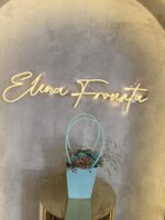 «Winter Frost» – Χριστουγεννιάτικη Σύνθεση Κεριών Σόγιας σε Γαλάζια Τσάντα Δώρου - Image 3
